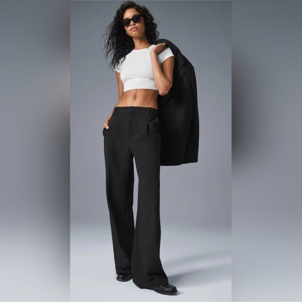NWOT ALO High-Waist Dreamscape Trouser. Size M Long. - Picture 2 of 7
